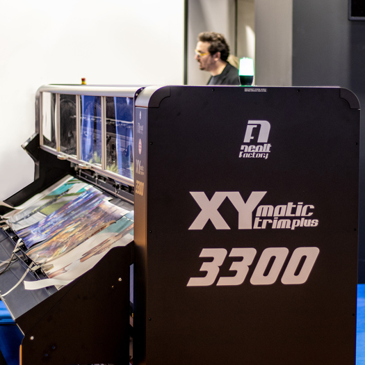 Neolt introduced the XY Trim Plus 3300mm at Fespa
